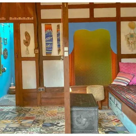 Surf Joglo Uluwatu Apartment Exterior photo